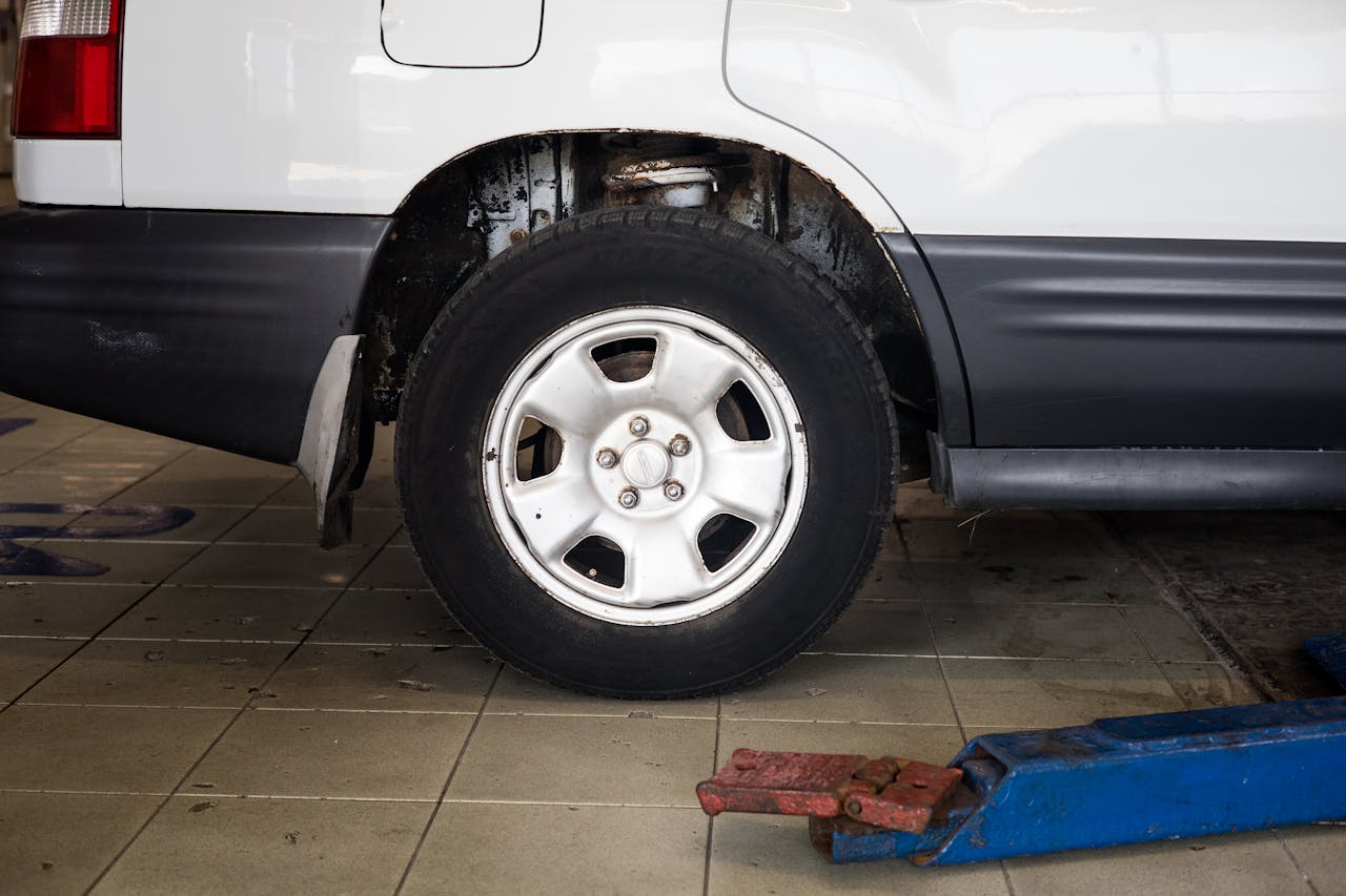 How Much Should You Expect to Pay for Tyre Changes in Dubai?