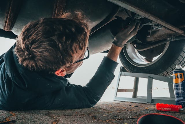 Top 5 Signs Your Car Needs Immediate Service in Dubai